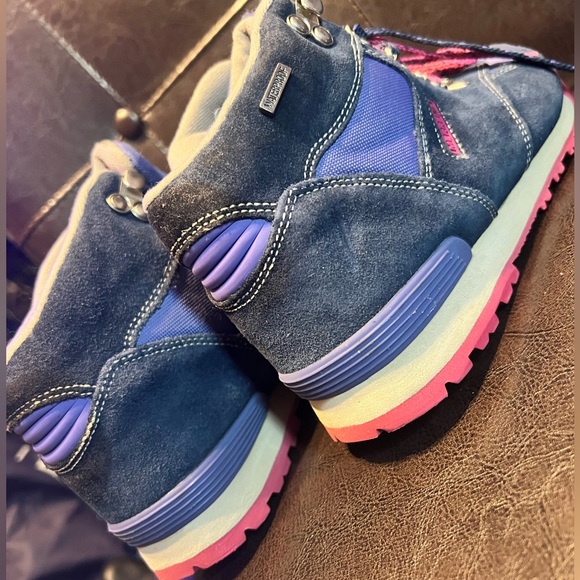 Merrell Eagle Origins Waterproof Junior Hiking Boots - Picture 8 of 9